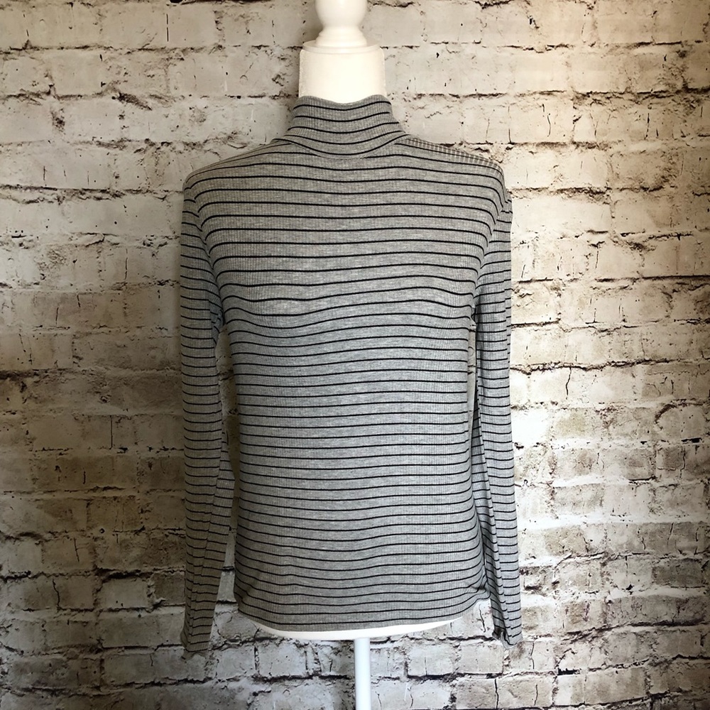 Socialite Turtleneck